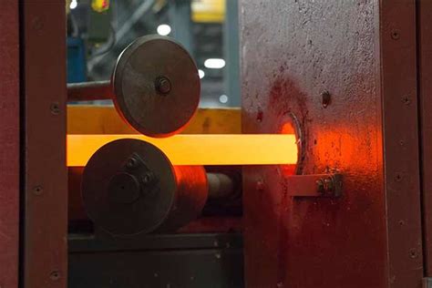  Quenched and Tempered Steel: A Marvel of Metallurgical Mastery?